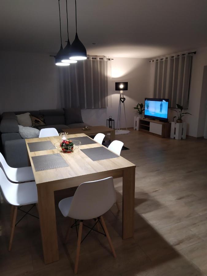 Apartament Kaola Jelenia Góra Екстериор снимка