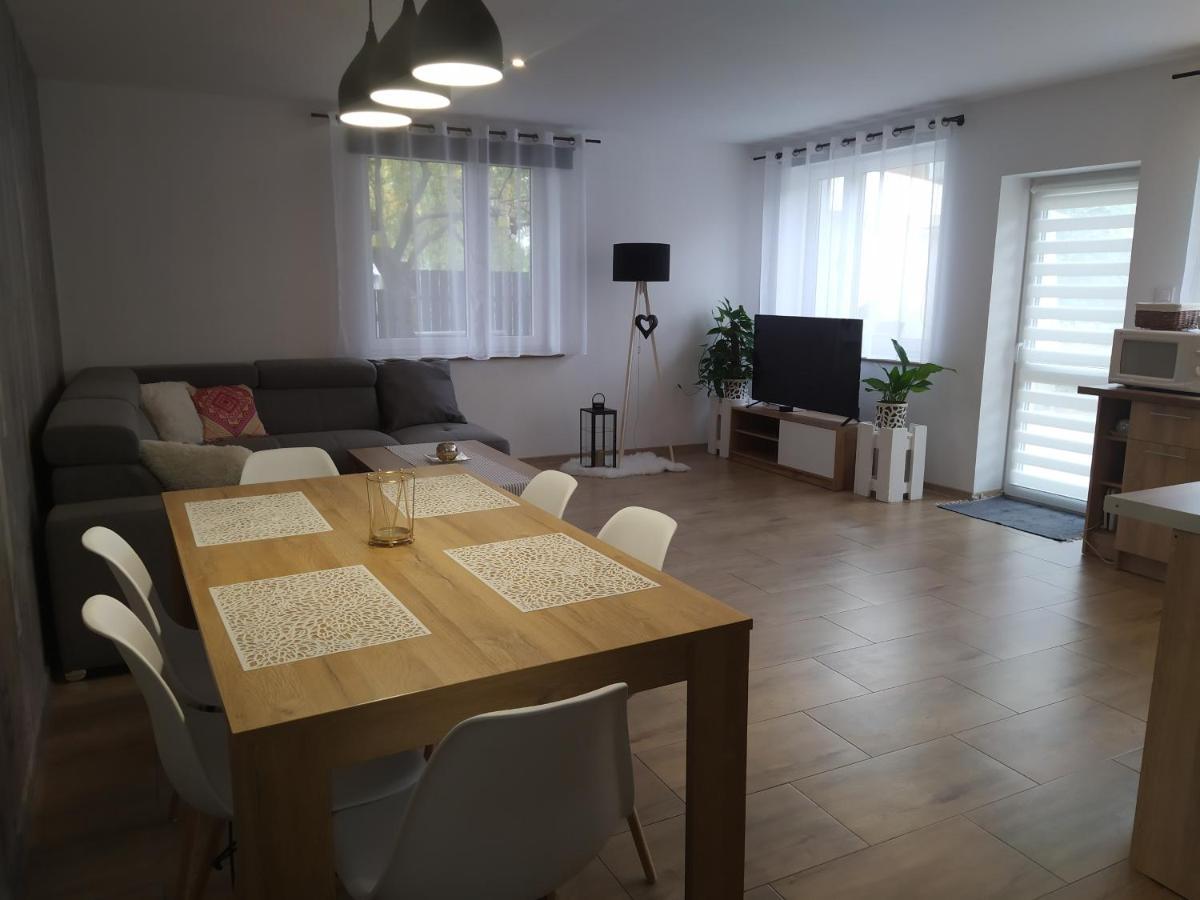 Apartament Kaola Jelenia Góra Екстериор снимка